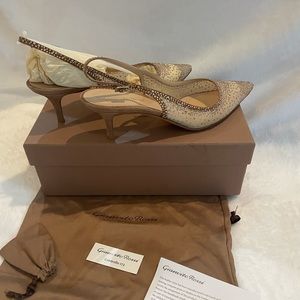 Gianvito Rossit Regina camoscio Praline, Crystal heels